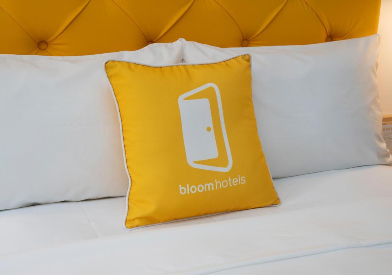 Bloom Hotel - Brookefield Бангалор Экстерьер фото